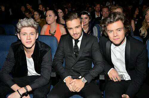 One Direction at the 2013 AMA
