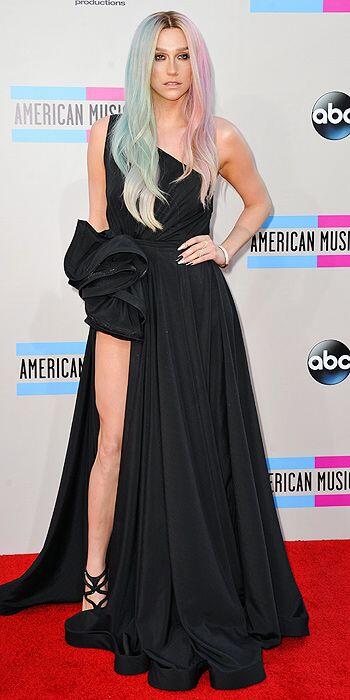 Kesha at the 2013 AMA Red Carpet