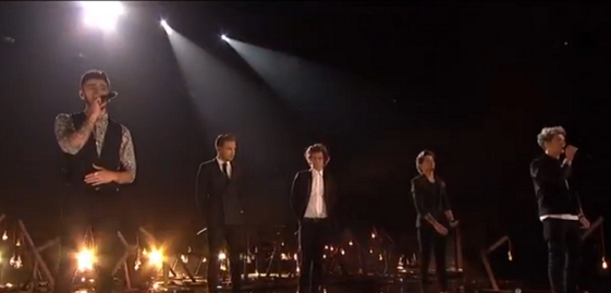 One Direction on stage at the 2013 AMA